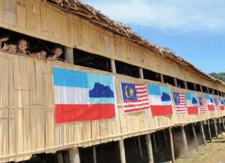 Pengundi Sabah menghidupkan ke dalam sebagai lonjakan nasionalisme negara, penganalisis memberi amaran tentang peralihan politik yang membimbangkan
